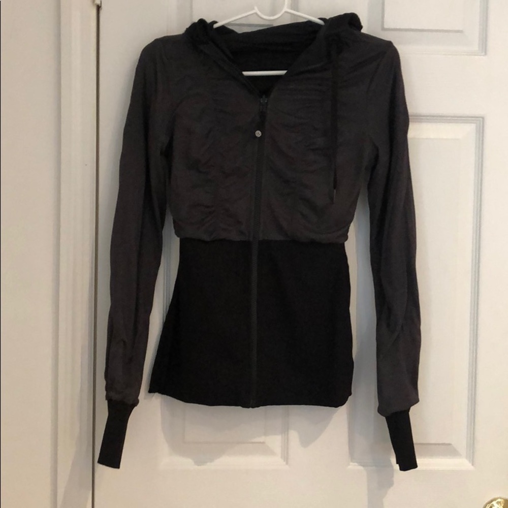 LuluLemon Reversible compression zip up, Size 4